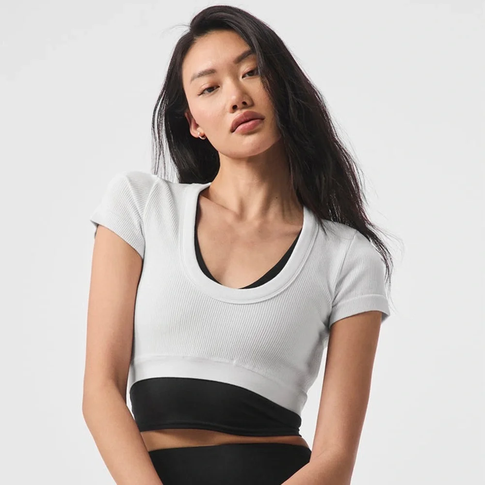 ALO Yoga Seamless Ribbed Cropped Serene Short Sleeve in White